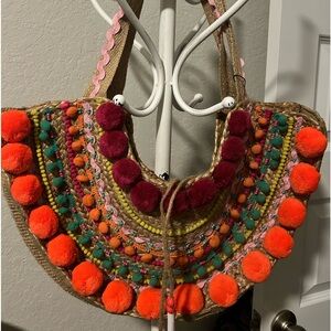 Beautiful oversized jute beach bag